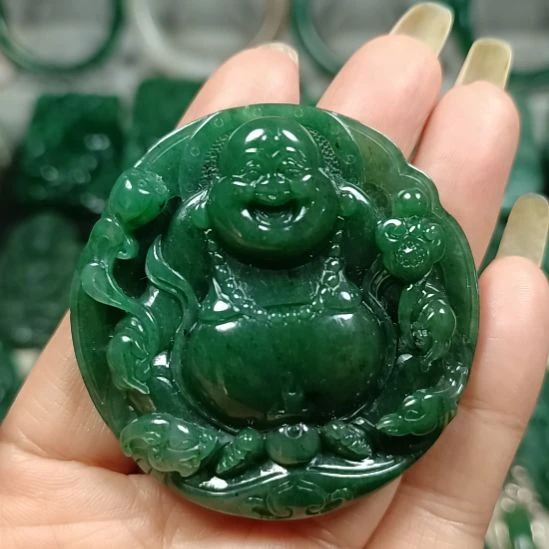 独山玉未镶嵌挂件