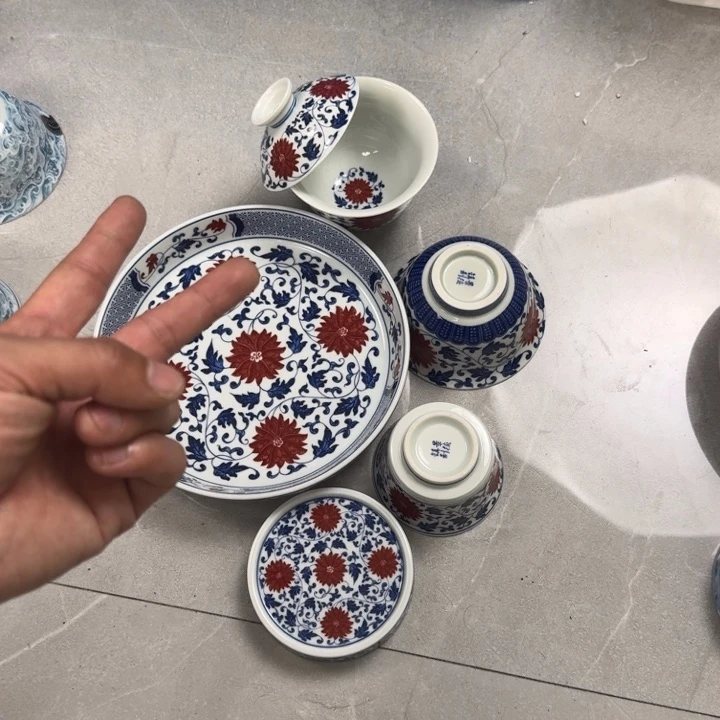 摆件釉里红缠枝莲五件套