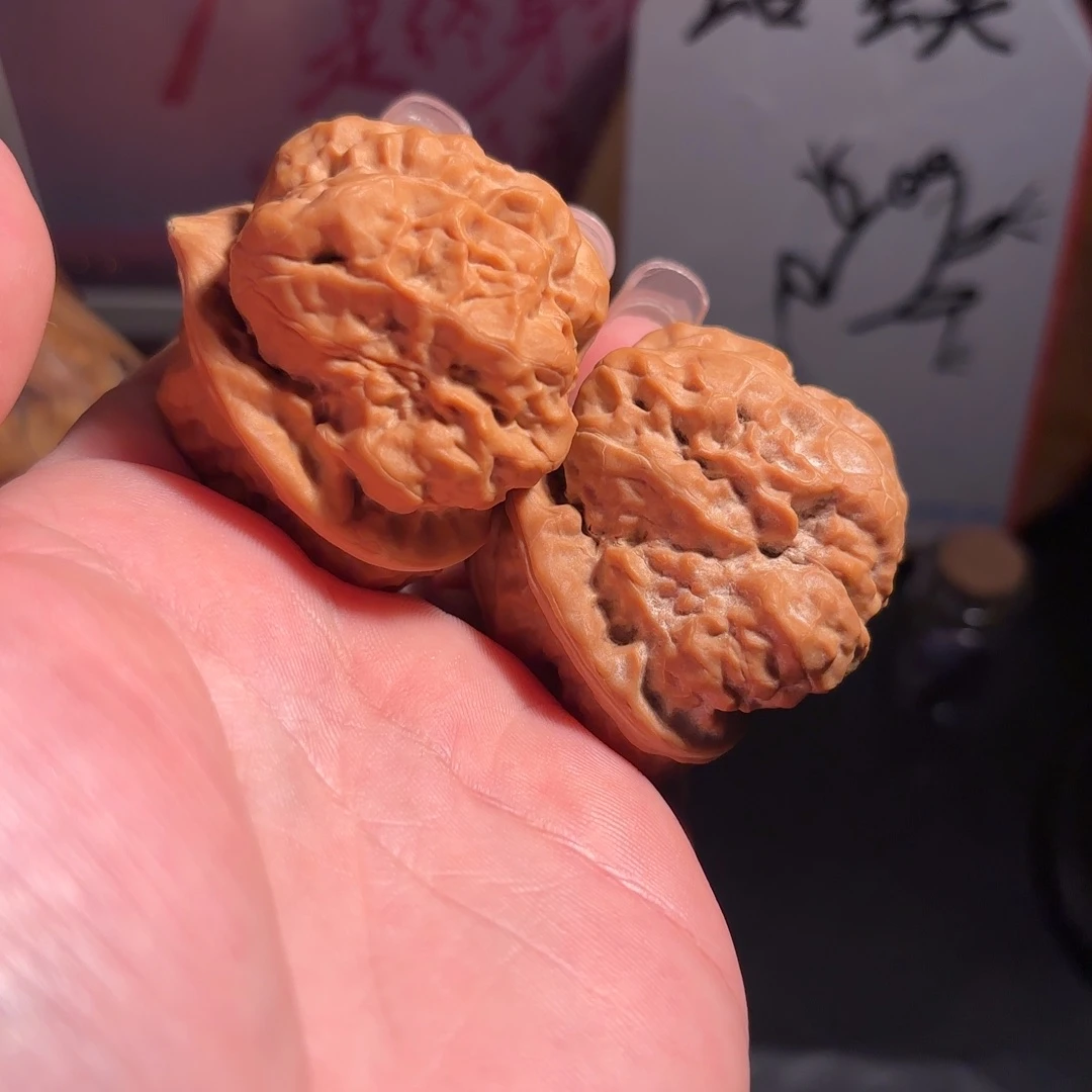 哈***雷核桃三角蛙肌肉四开背大蹬腿带丁水尖