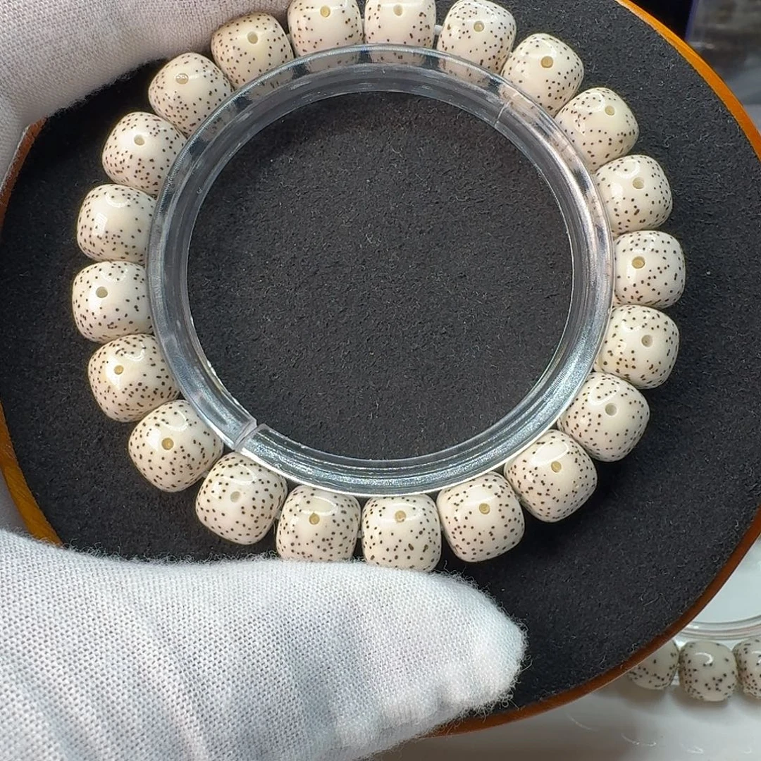 手串星月菩提卡10.5正月原白星点