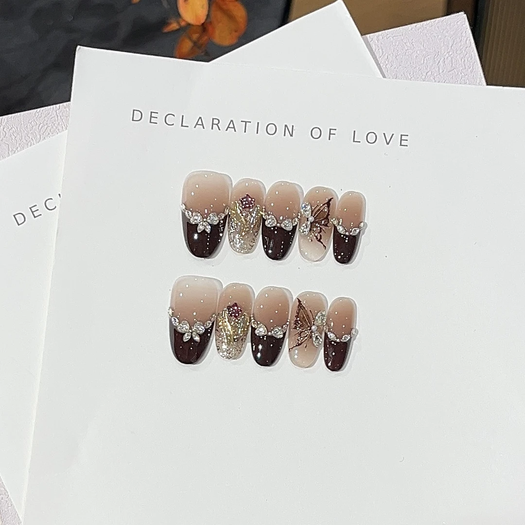 【榛子曲奇】秋冬美拉德焦糖色法式设计感贴钻气质显白纯手工穿戴甲