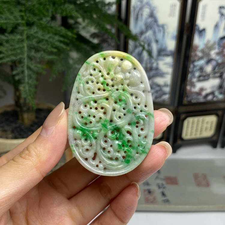 老料飘绿镂空福在眼前挂件 天然翡翠A货