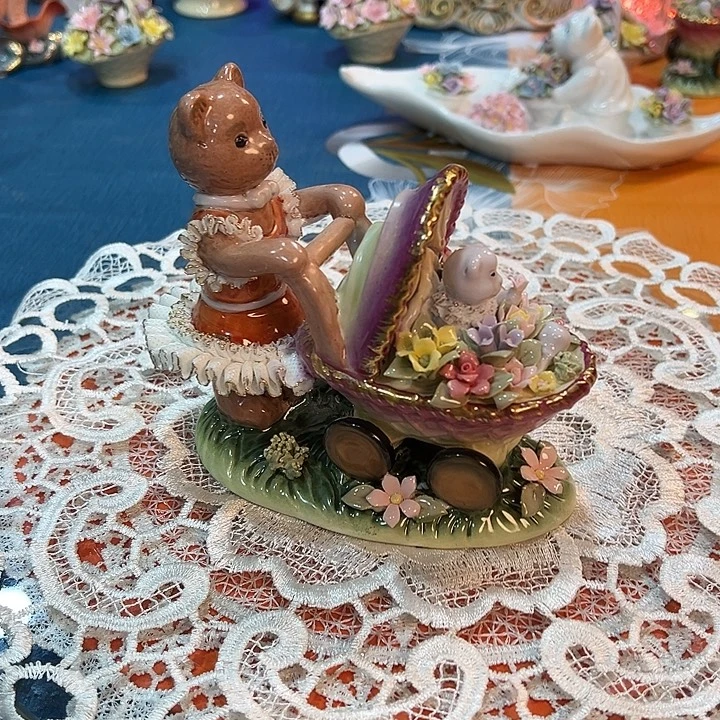 陶瓷熊妈妈推婴儿车 14×15厘米左右 老货库存