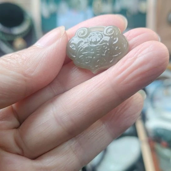 和田玉未镶嵌挂件