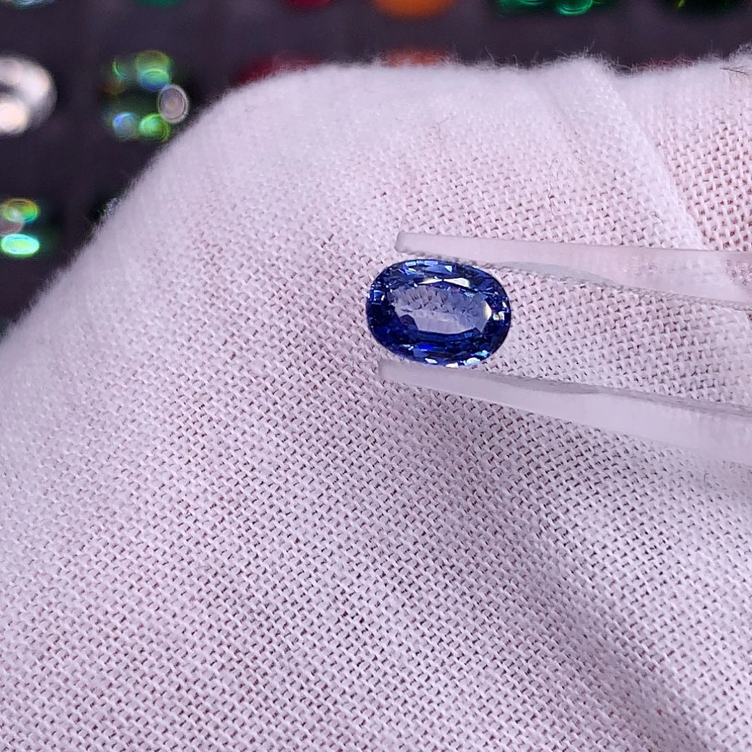 蓝宝石裸石99878999988