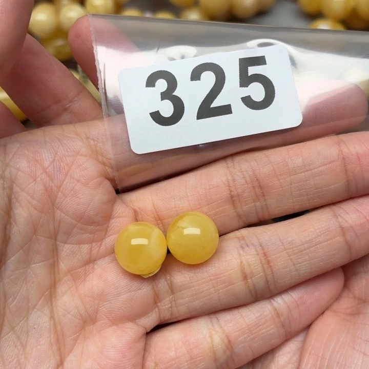 小***哥裸石蜜蜡未镶嵌蜜蜡