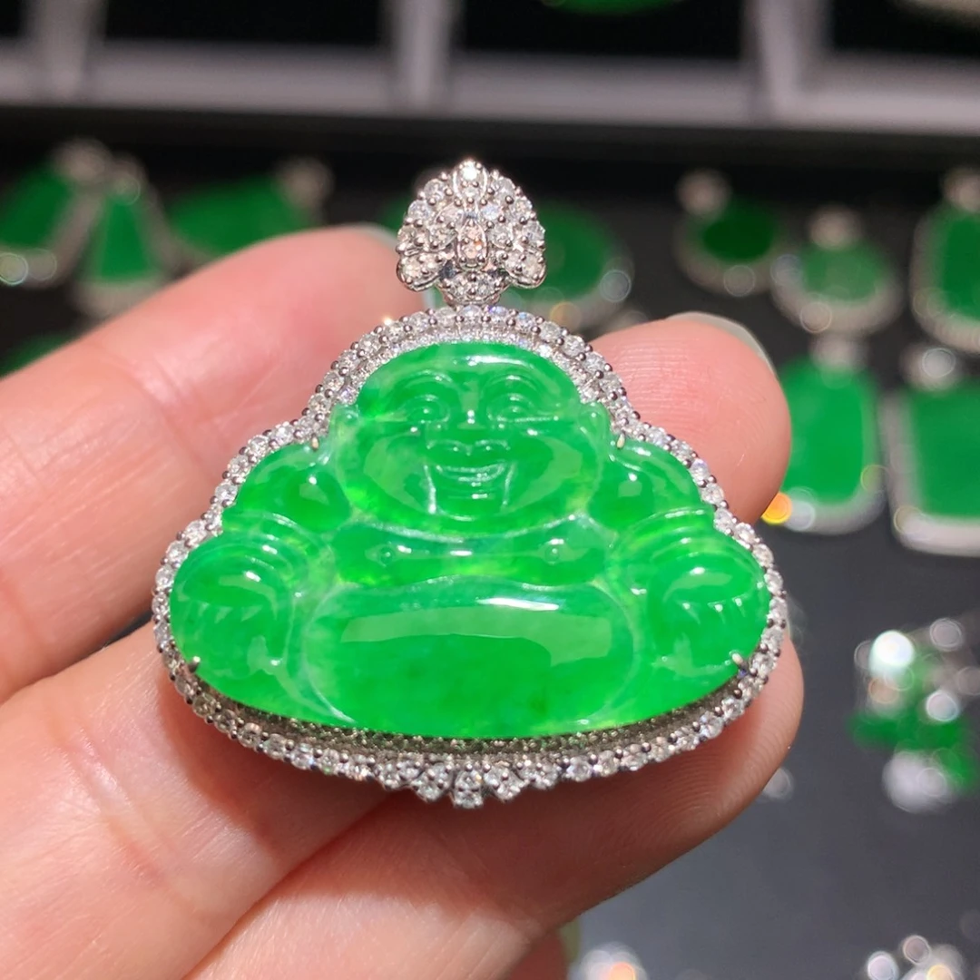 翡翠颈饰18K金镶嵌翡翠