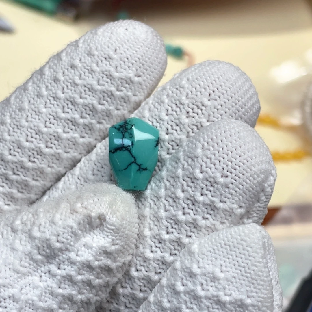 绿松石未镶嵌吊坠(不含链)三通鲨鱼呗