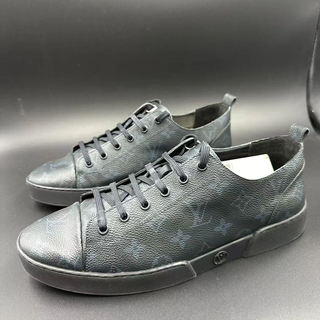 95新 LouisVuitton/路易威登 深蓝色老花满印板鞋43欧码xh103