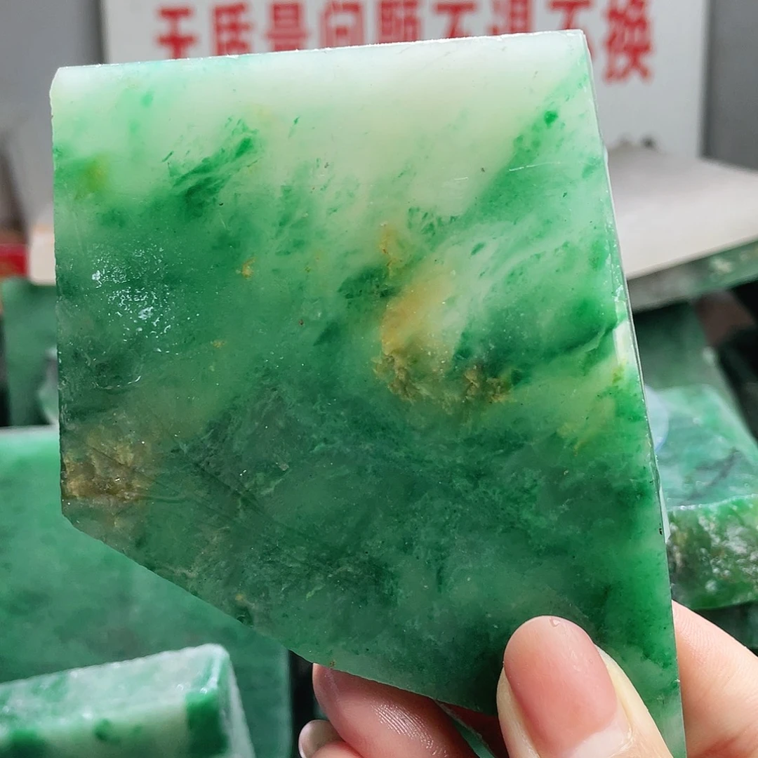 长***风定制石英质玉（非洲翠）