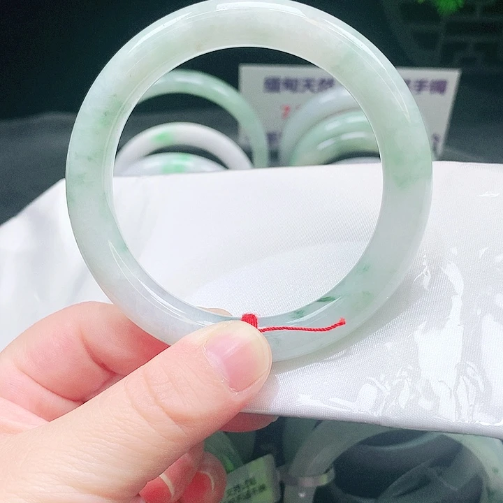 翡翠未镶嵌手镯0561