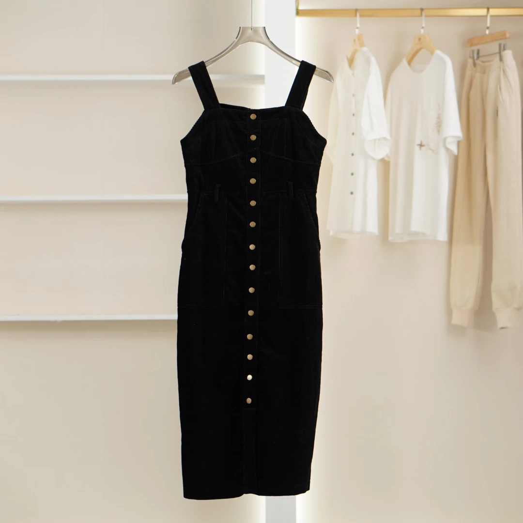 麦迪尚品【白LY】5041672 春秋外搭背带排扣连衣裙撤柜 C4组