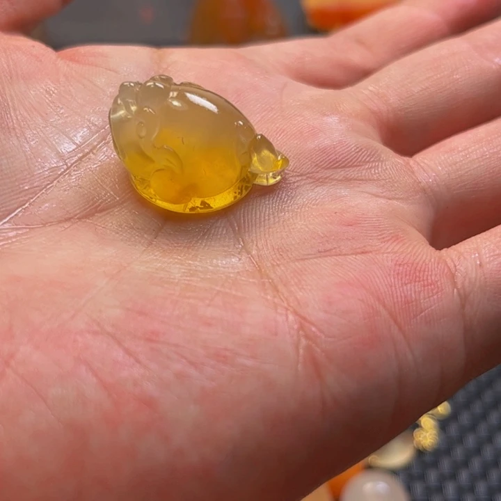 石英质玉未镶嵌颈饰风*子