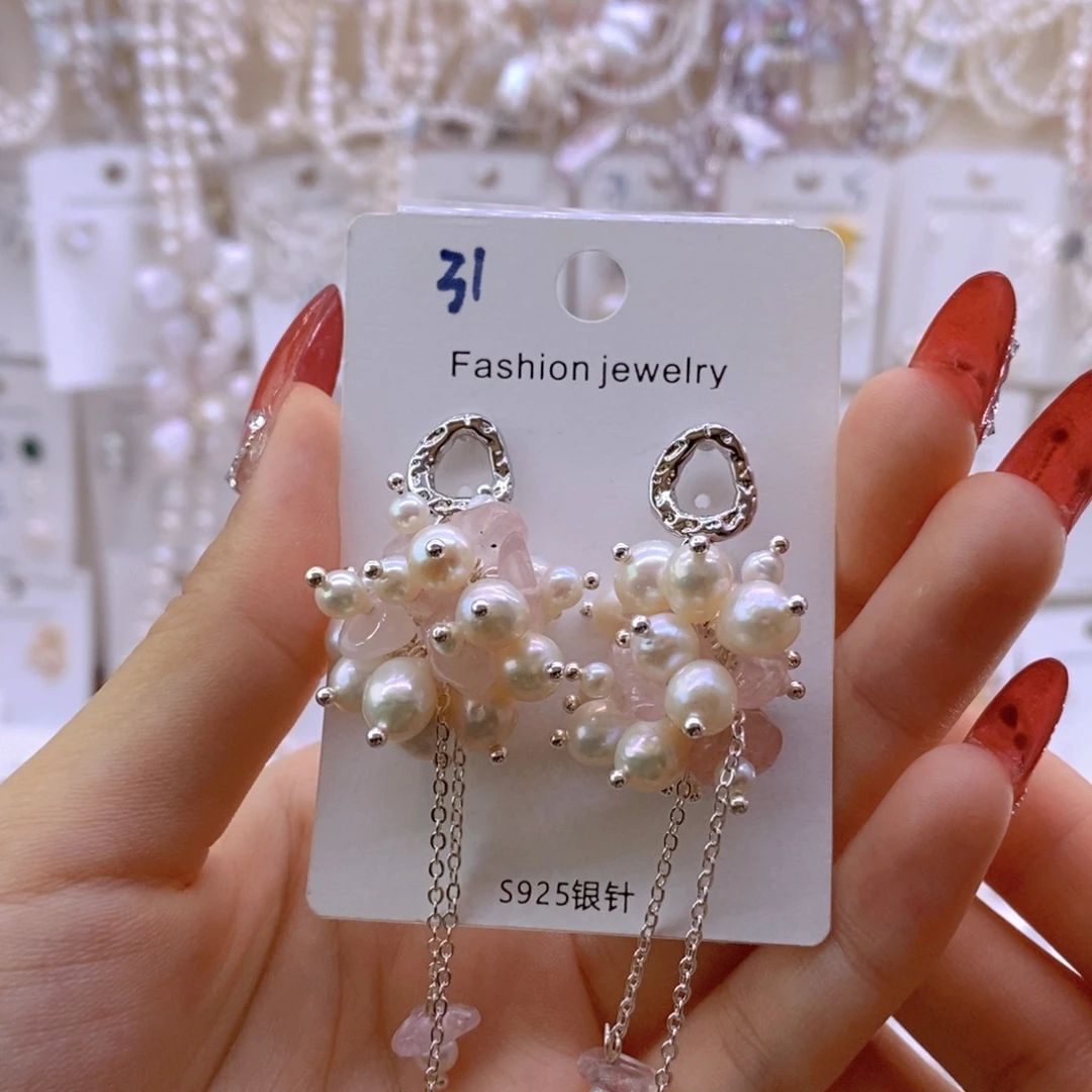 合金淡水珍珠粉水花团耳钉
