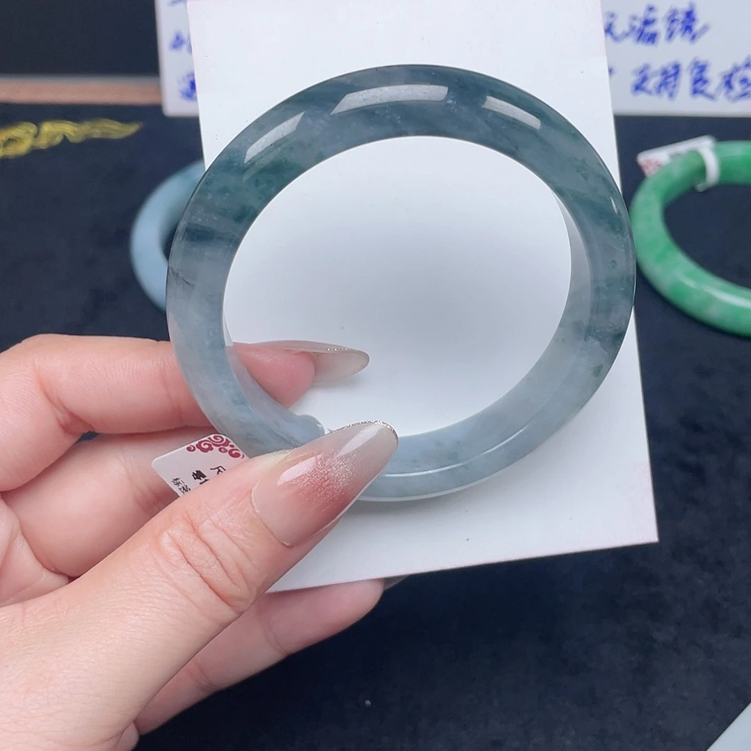 翡翠未镶嵌手镯079
