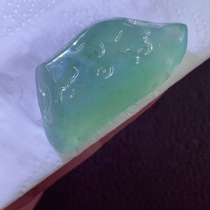 翡翠18K金镶嵌颈饰翡翠