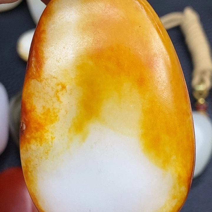 和田玉未镶嵌珠宝半成品