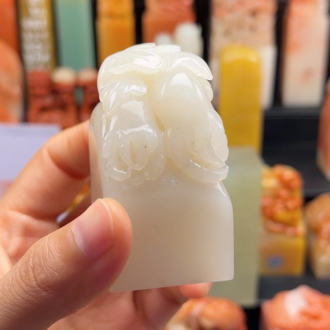 寿山石印石这种现象很明显可以