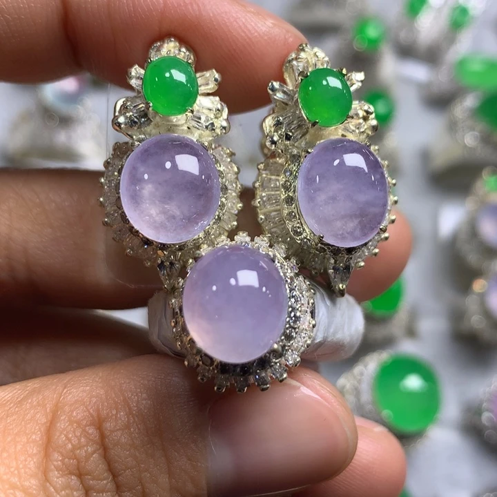 翡翠未镶嵌戒指铜托，卖裸石，需要二次镶嵌