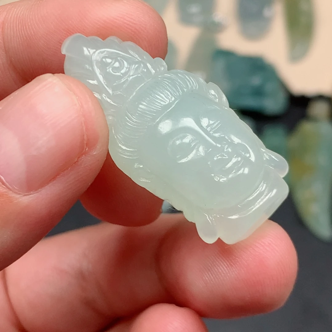 定制翡翠未镶嵌挂件