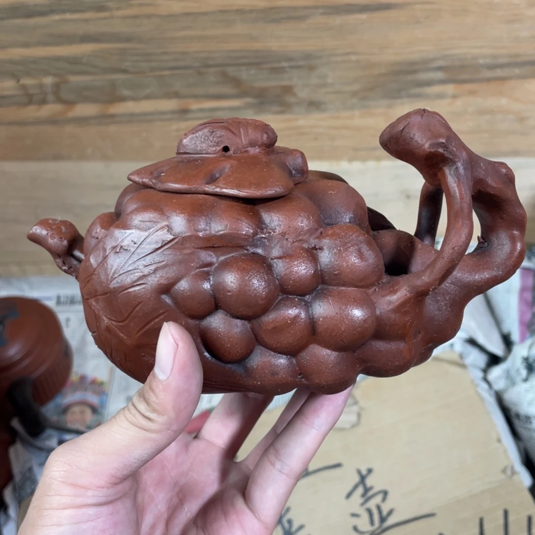 紫砂茶壶老厂紫砂壶一件。