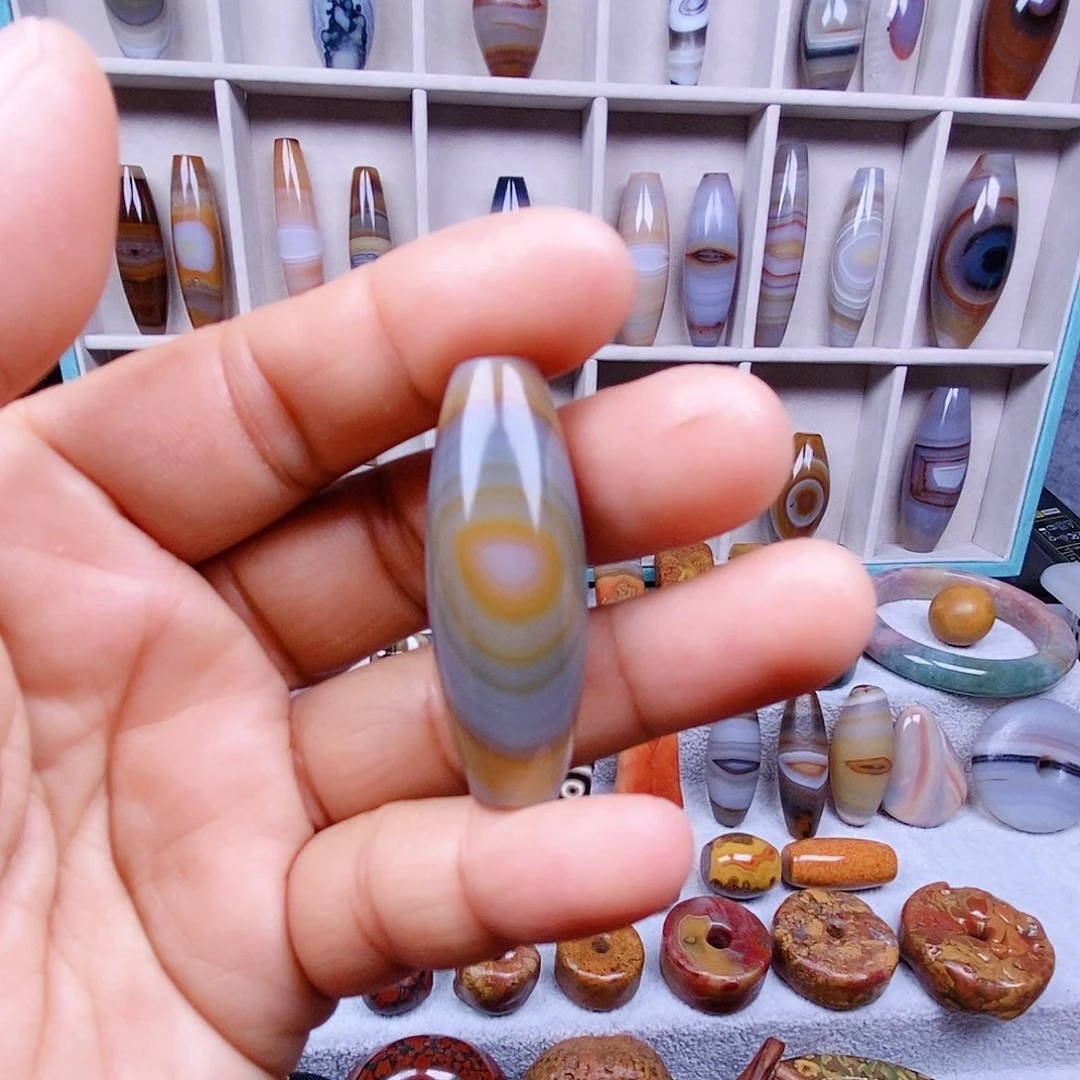 未镶嵌玛瑙/玉髓珠宝奇石