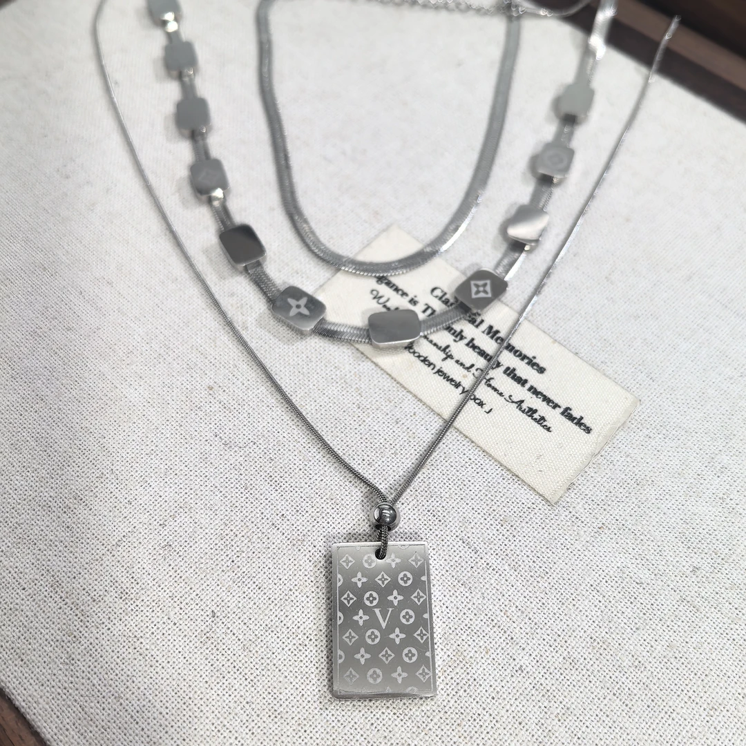 钛钢项链 901小众设计简约高级钛钢不掉色四叶花多层项链