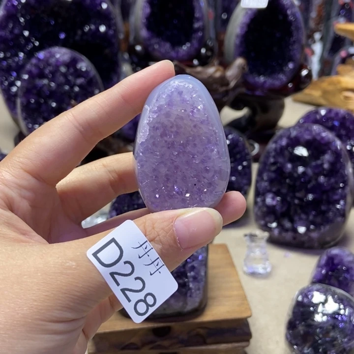 唯***玥未镶嵌大型摆件（非配饰）紫晶