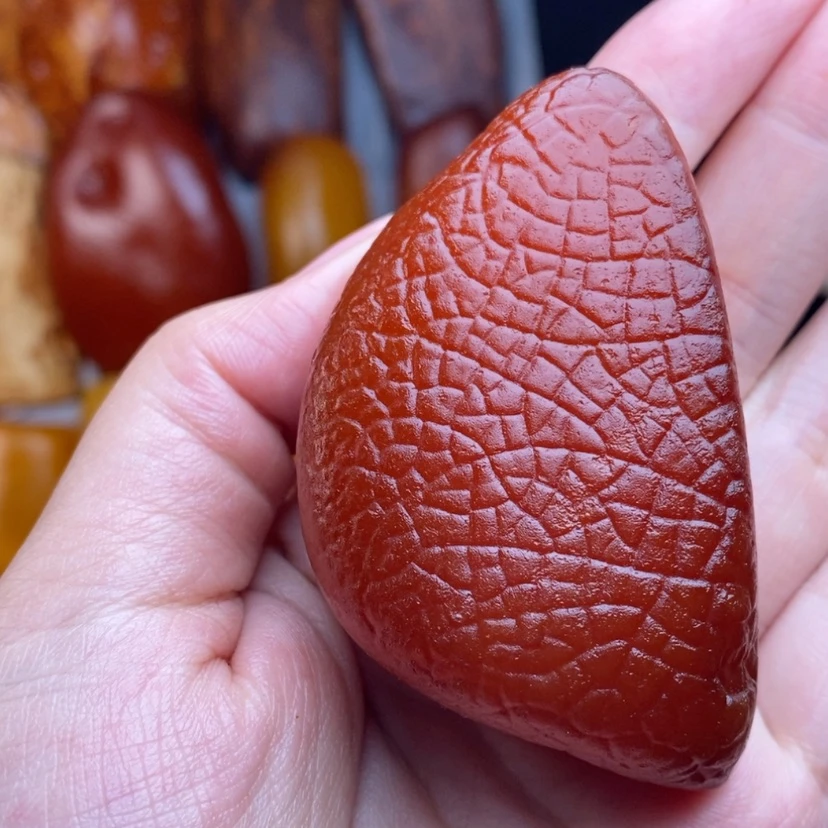 【闪购商品】定制琥珀裸石，。