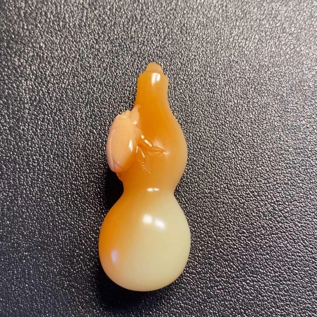 广***泛石英质玉（缅黄）未镶嵌颈饰