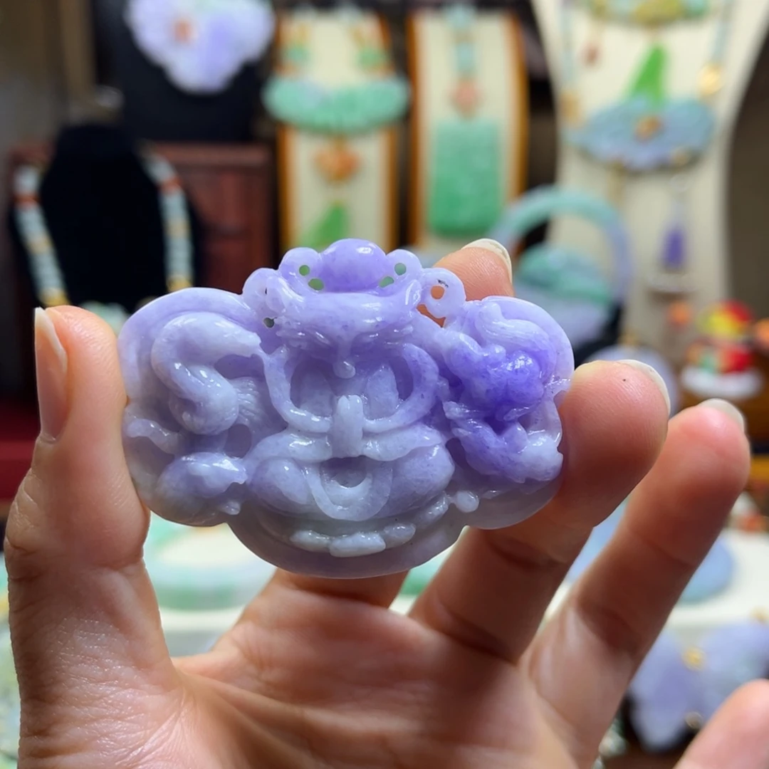 慕***苒翡翠未镶嵌颈饰天然翡翠