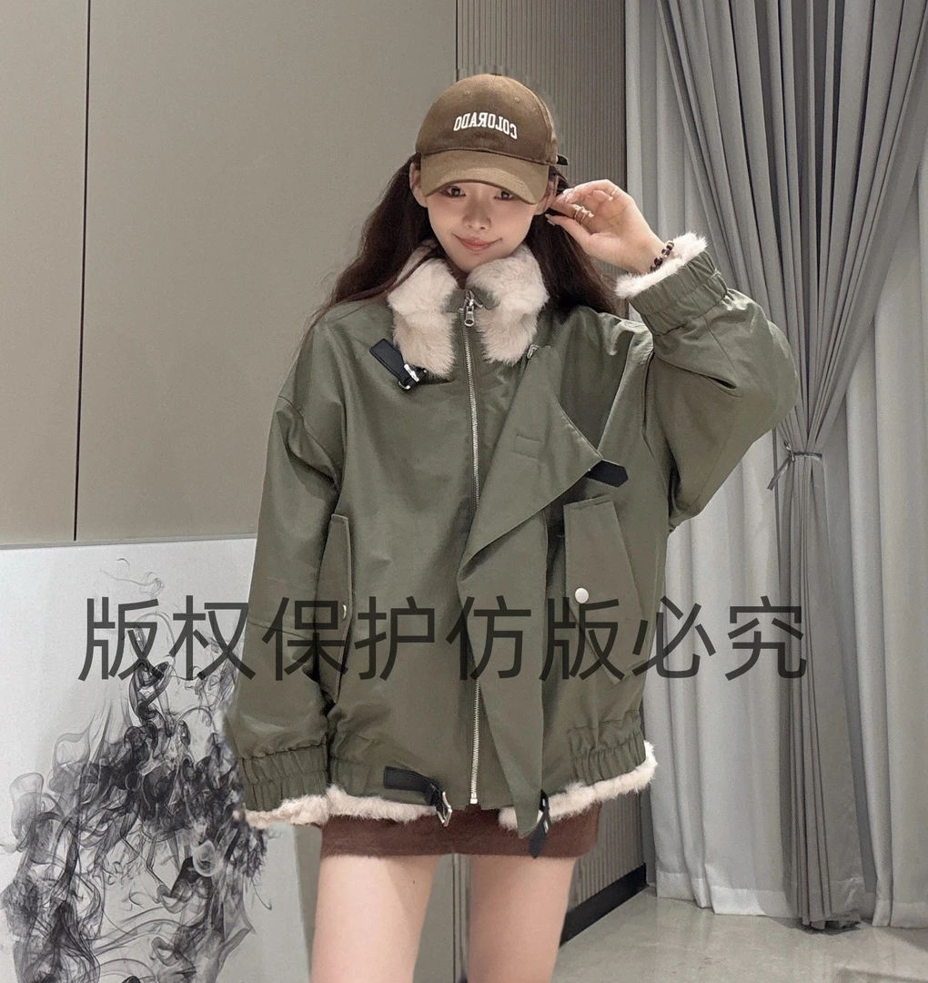 KL/蔻吕-B7415-莎莎精选（多面骑士）兔皮毛一体两面穿保暖外套
