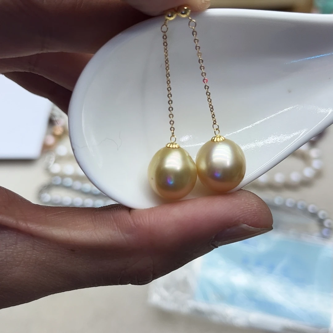 耳饰海水珍珠18K金镶嵌