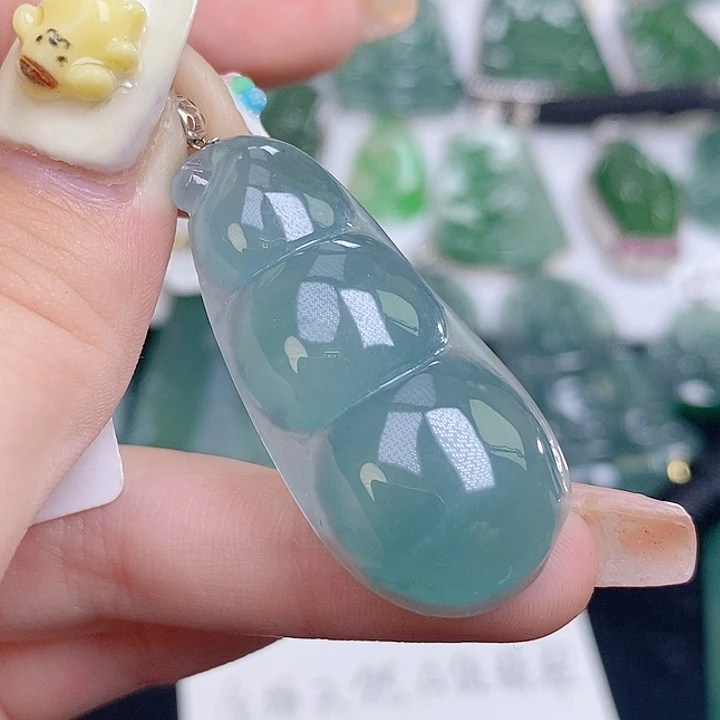 翡翠18K金镶嵌颈饰000000000119