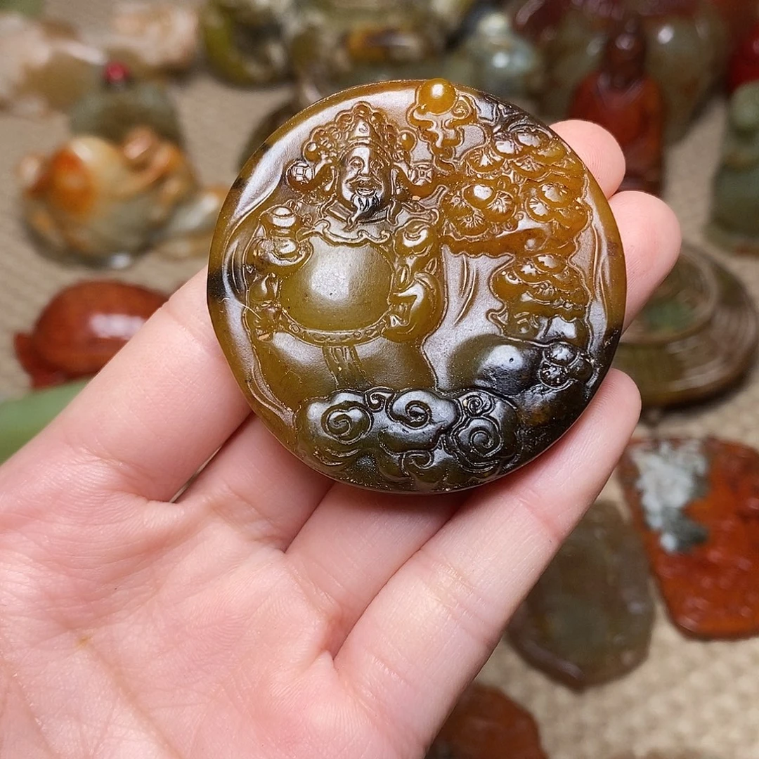 蛇纹石玉未镶嵌颈饰