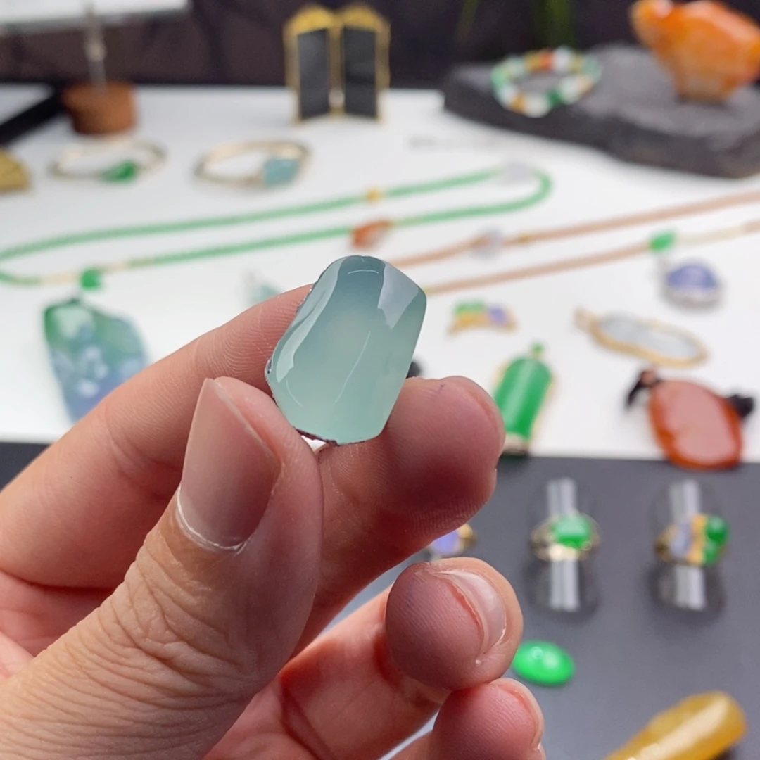 定制翡翠未镶嵌包工