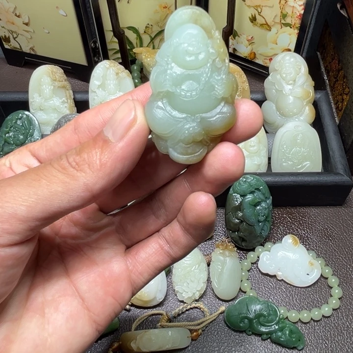 和田玉未镶嵌颈饰