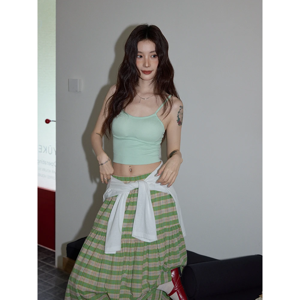 【吵吵家】夏日多巴胺设计感显瘦辣妹吊带格子背心修身夏季短款内搭