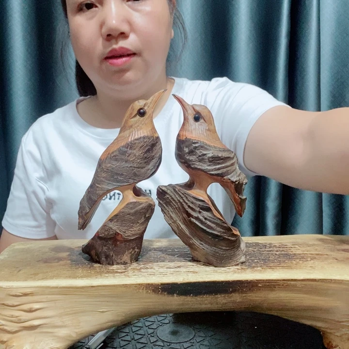 木如*、百年树的设计风格