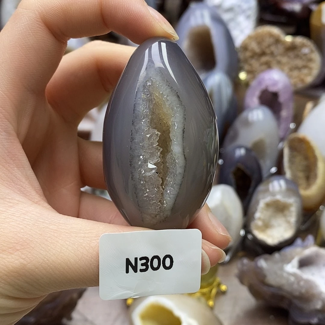 未镶嵌水晶大型摆件（非配饰）