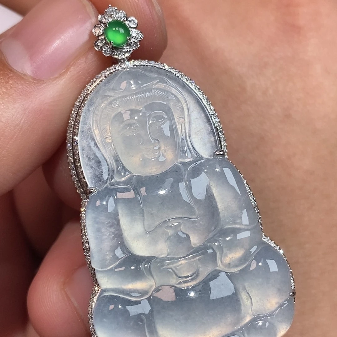 翡翠颈饰18K金镶嵌观音