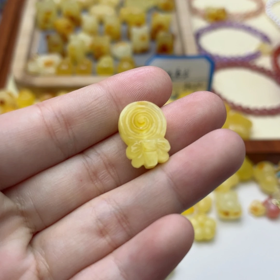 【闪购商品】蜜蜡裸石未镶嵌配饰