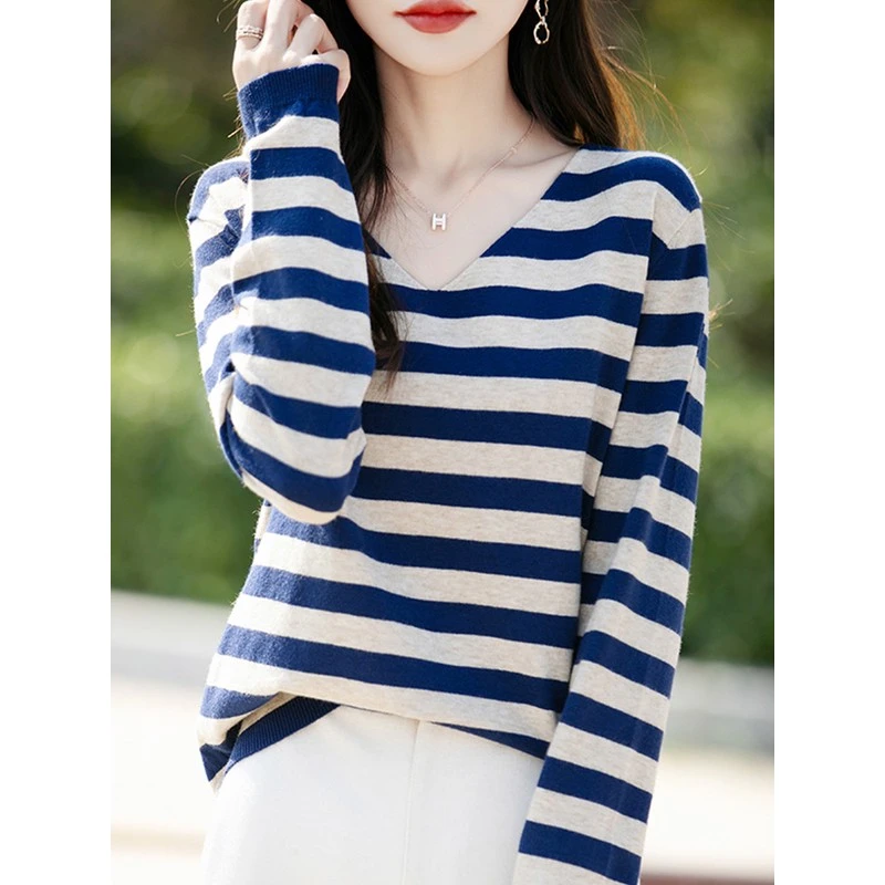 哥弟阿玛施正品V领条纹宽松打底衫女2025新款春秋内搭洋气大码女