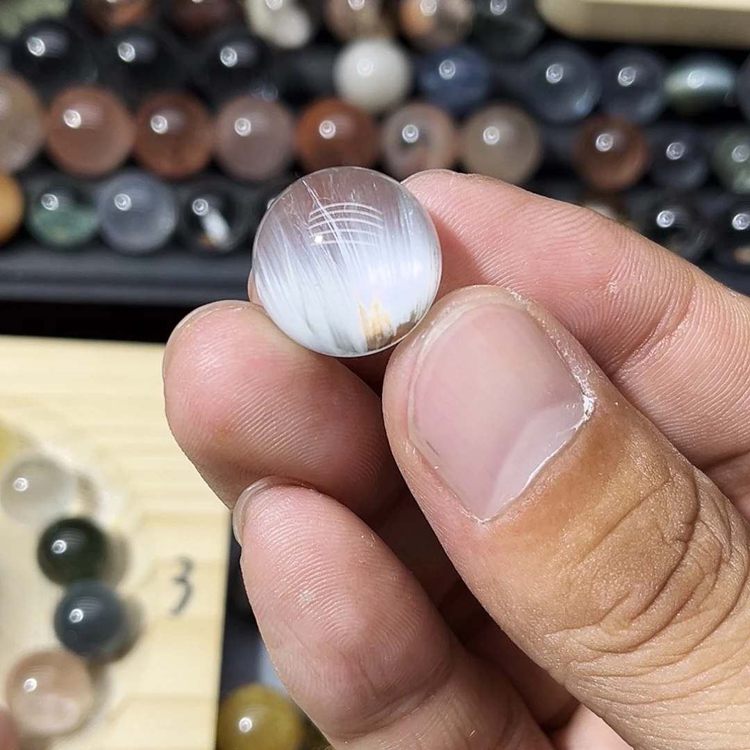 未镶嵌颈饰水晶17.1mm幻彩蓝兔毛