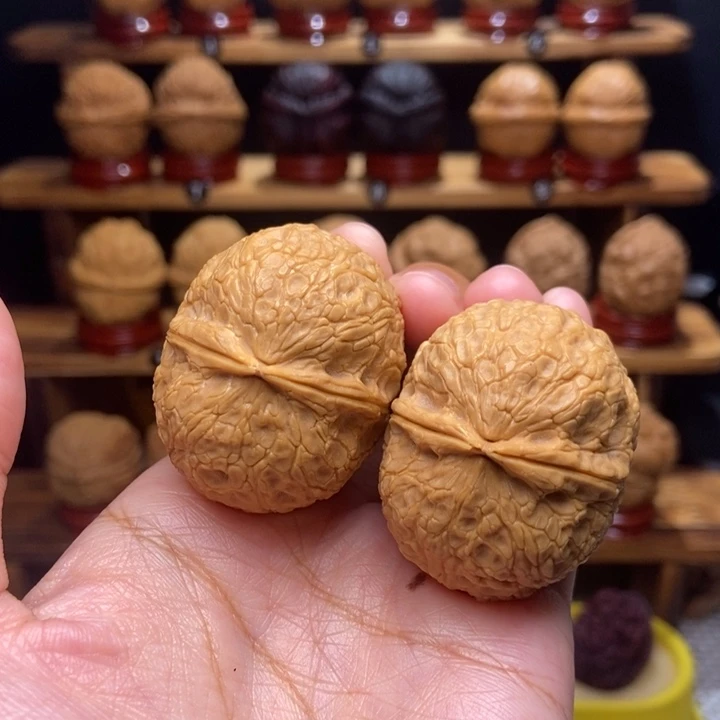 文玩核桃吊坠铁锤3