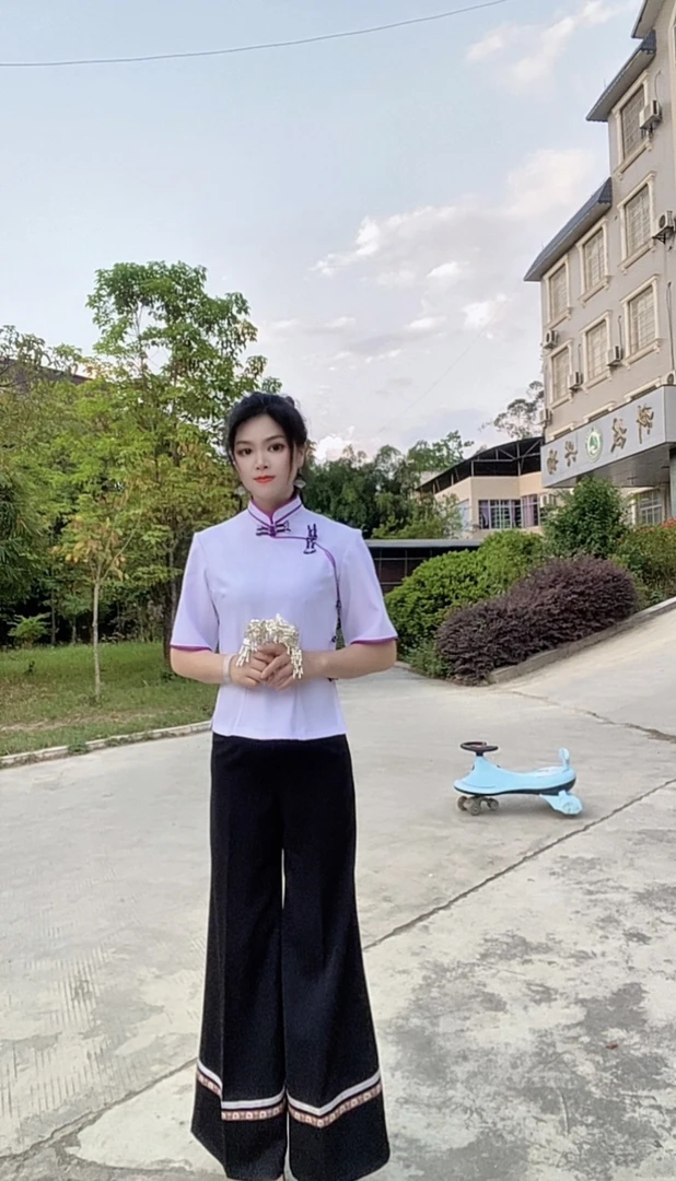 2025新款中式民族风格服饰