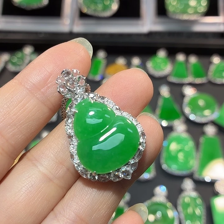 翡翠18K金镶嵌吊坠(不含链)翡翠