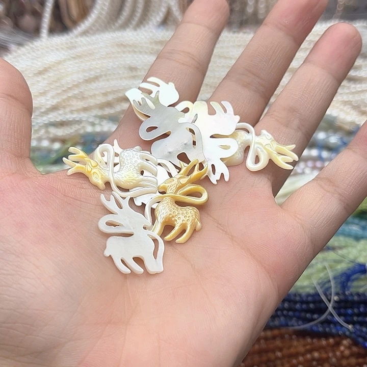 未镶嵌玛瑙/玉髓珠宝半成品2个黄蝶贝梅花鹿