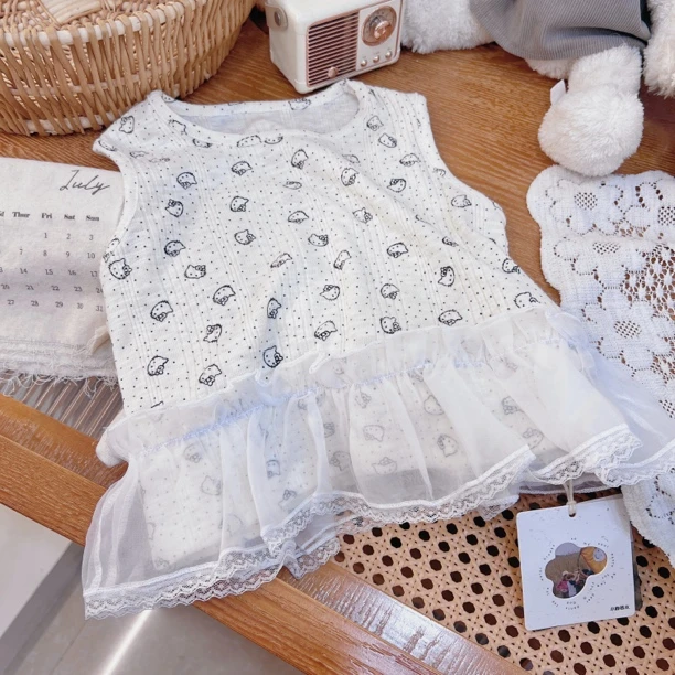 小鹿慕水 2509 夏季新款蕾丝拼接无袖娃娃衫上衣背心