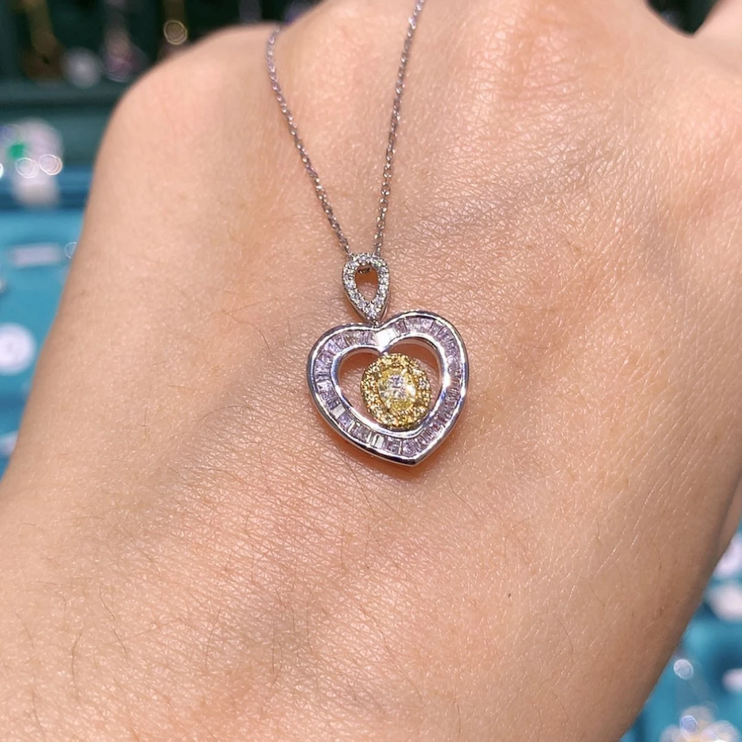 【闪购商品】钻石颈饰18K金镶嵌钻石项链